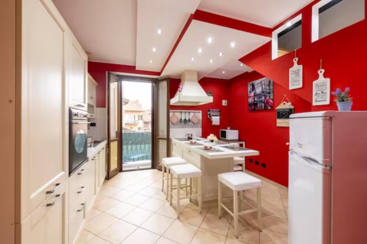 Appartement Leonardo Academy In 5' - Parcheggio Gratis - Laghi & Wi-Fi à Sesto Calende Extérieur photo